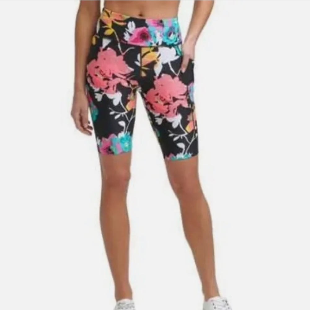 ✨NWT✨Calvin Klein Performance bike shorts-XS